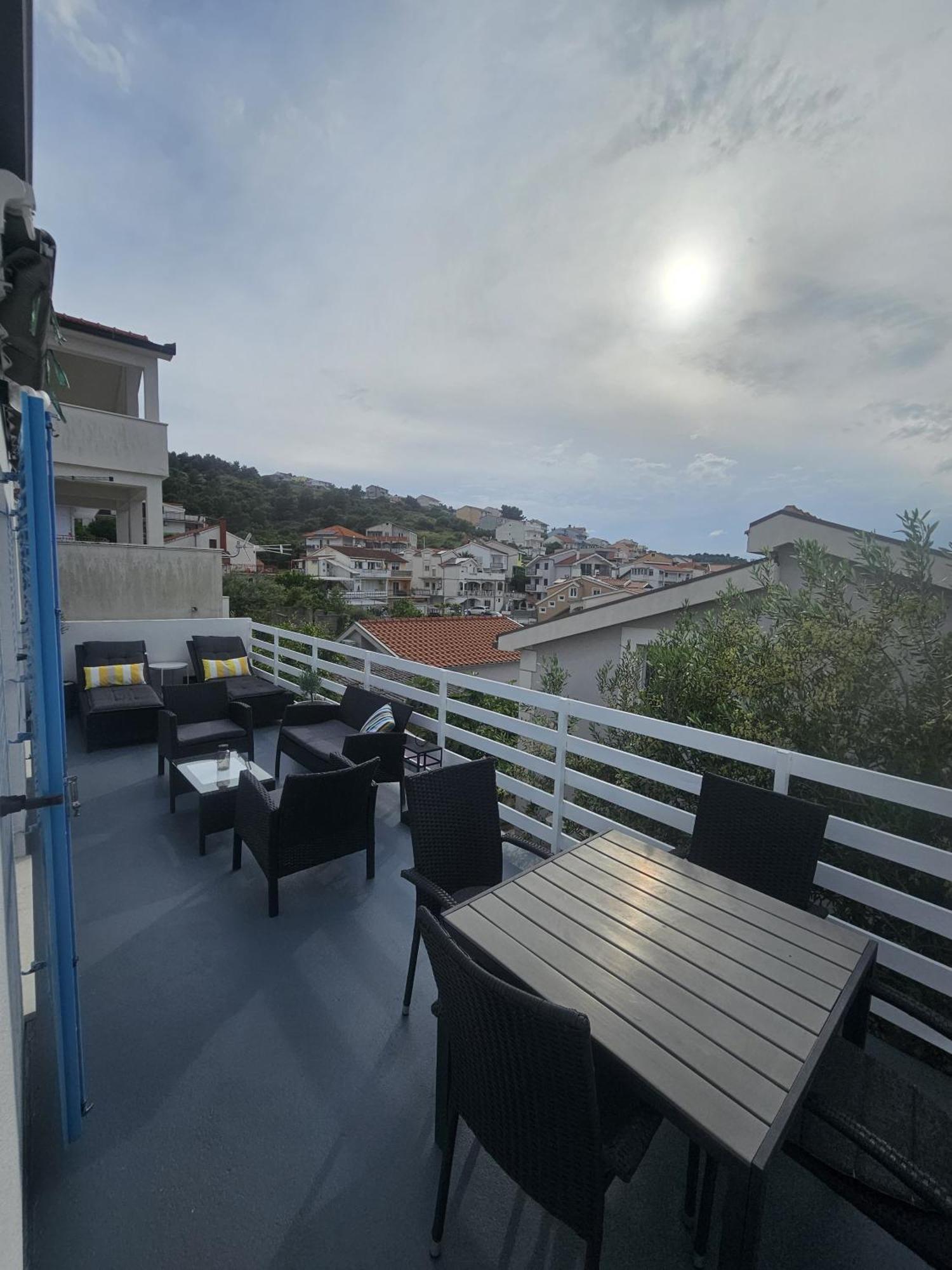 Apartment Tina Trogir Exterior foto